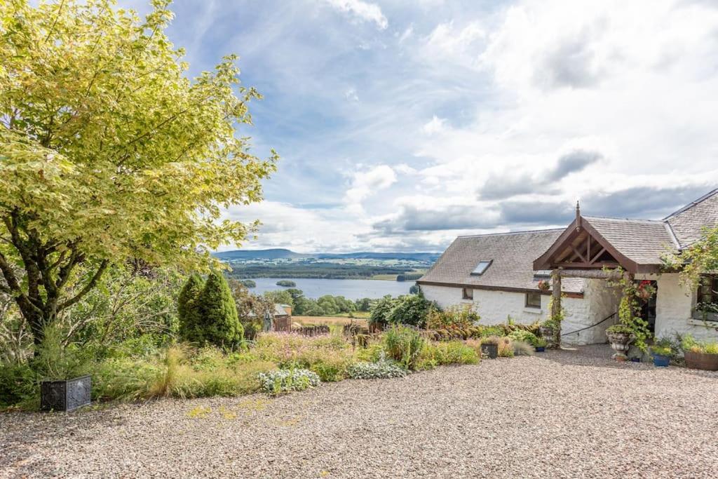 Port Of Menteith The Stable - Cottage With A Spectacular Lake View מראה חיצוני תמונה